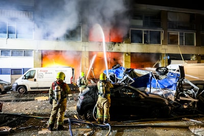 Videobeelden tonen enorme ravage en chaos op straat na fatale explosie Schammenkamp: ‘Help, help!’