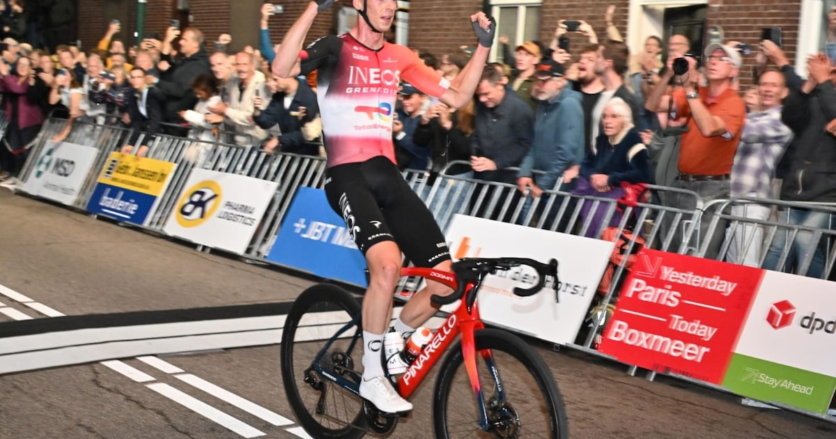 LIVE Daags na de Tour | Arensman wint in Boxmeer, Jonathan Milan en Danny van Poppel op podium