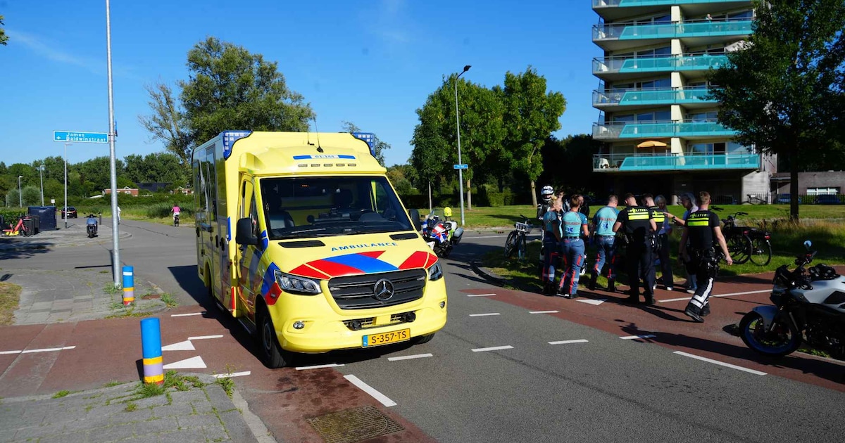 Fietser raakt gewond na aanrijding met auto Groningen