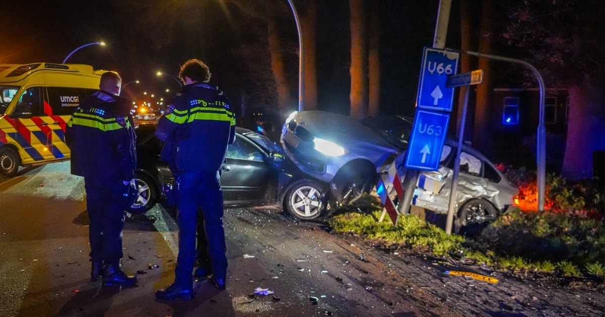 Auto belandt bovenop andere auto bij ongeval op N376 in Erm