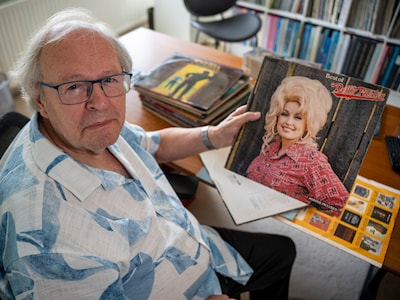Cor Sanne heeft veel muziekhelden ontmoet, maar Dolly Parton blijft hem voor altijd bij: ‘Ze had iets magisch’