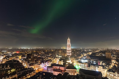 Wauw! Noorderlicht boven Utrecht zorgt voor magische beelden