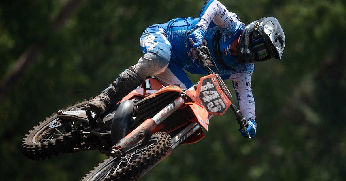 Motorcrosser Jeroen Bussink verrast zichzelf in Halle met verovering GP-startbewijs: ‘Oh, is dat zo?