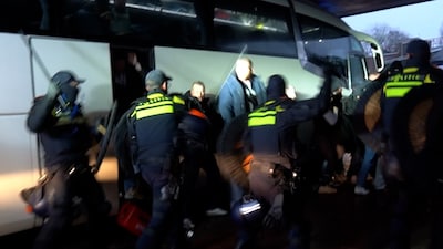 VfB Stuttgart-fans krijgen geen gelijk na bezwaar tegen burgemeester Deventer over terugsturen busse