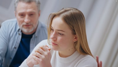 Haar vader vertelde Matilda uit het niets dat hij een tweede vrouw had: ‘Jij moet dit aan mama vertellen’