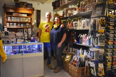 Shoppen, cadeaus en meer: deze Dordtse winkels doen mee aan de Week van de Stenen Winkel