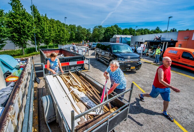 Code rood: scholen in Zuidplas gesloten, afvalbrengstations dicht ...