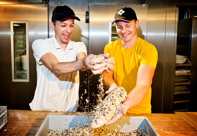 Zo helpen de tosti's van Jasper Kool mensen met afstand tot ...