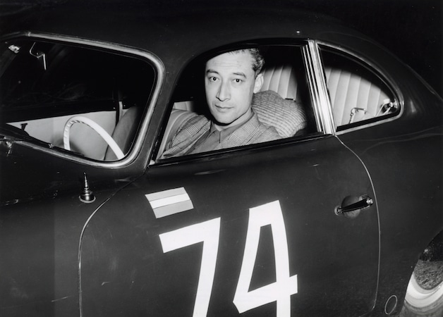 Maurice ‘Maus’ Gatsonides: Nederlands autocoureur en uitvinder. Hij ontwikkelde de eerste flitspaal.