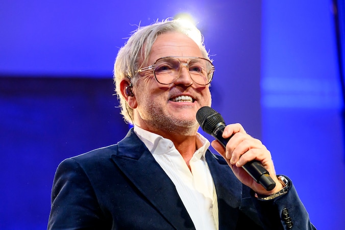 gordon-stopt-met-promotie-nieuwe-album-en-annuleert-theatertour-vanwege