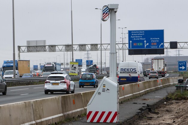 De flexflitser is een succes en dus komen er meer: 'Autootje pesten ...