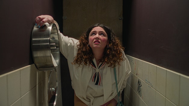 Ze is de onbetwiste ster van Netflix’ nieuwste hitserie Too Much: wie ...