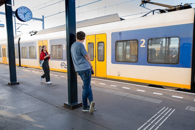 Steeds meer reizigers weten station Leidsche Rijn te vinden en die ...