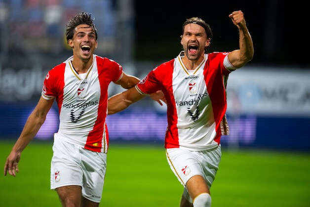 Pas op zijn 25ste prof en nu in de Kuip tegen Feyenoord: het verhaal ...