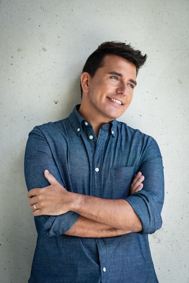 Groeten Uut Holland haalt Jan Smit naar Groesbeek | Regio | AD.nl