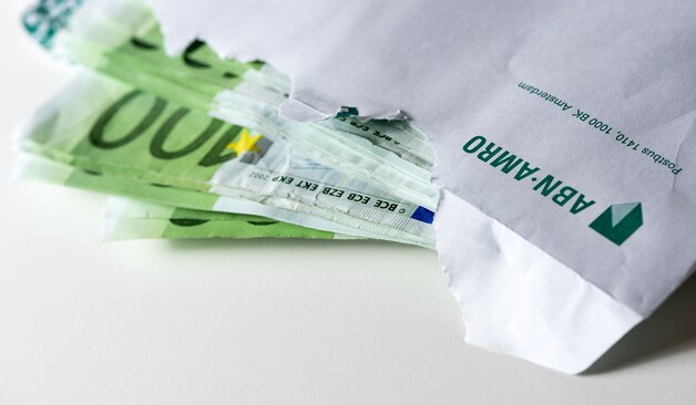 Met deze vijf trucs kun je geld besparen: deel geen rekeningen en neem ...