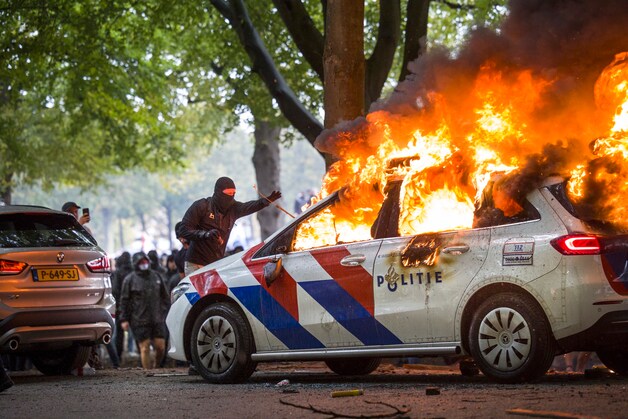 Arie Kievit wint Zilveren Camera met foto’s rellen op Malieveld: ‘Ik ...