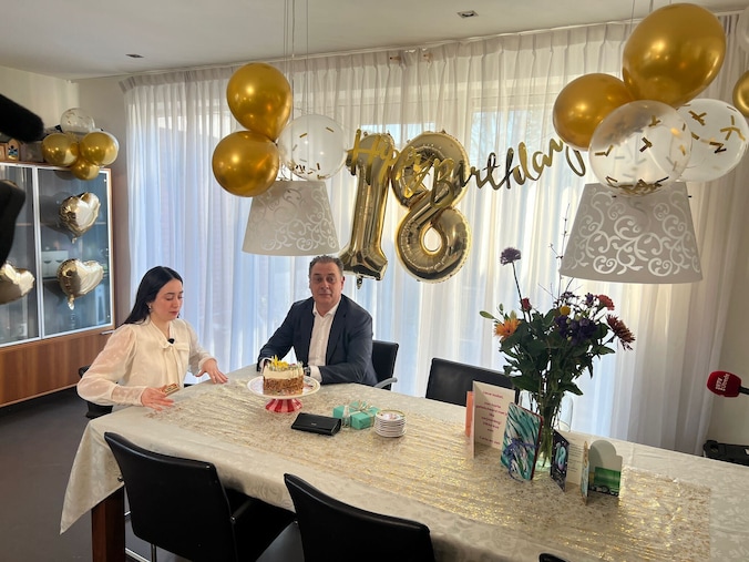 Dubbel feest: dochter Isabel van burgemeester Bouwmeester wordt 18 en ...