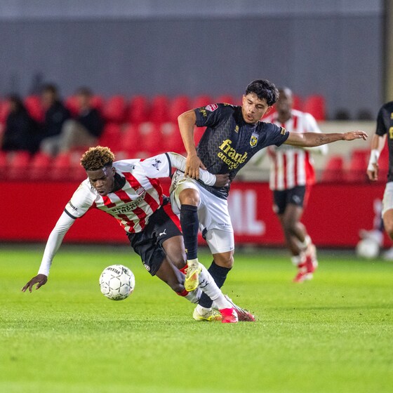 Vitesse beleeft heugelijke avond: 0-2 zege bij Jong PSV ...