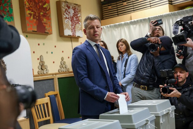 Hongaarse premier Orbán strijdvaardig op cruciale verkiezingsdag ...