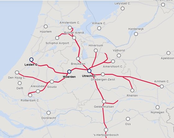 Zo werd Utrecht CS platgelegd: terwijl ene groep demonstranten leuzen ...