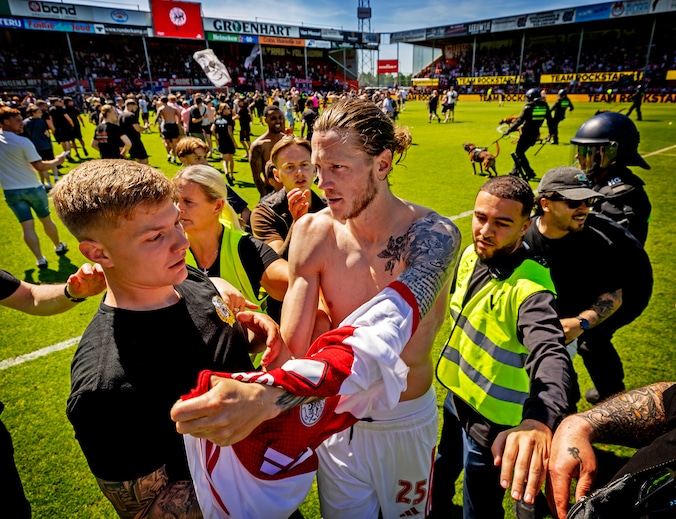 wout-weghorst-rekent-op-vertrek-bij-ajax-en-heeft-advies-voor