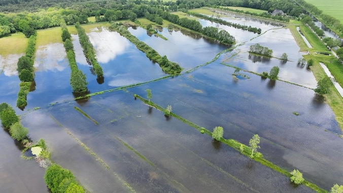 Het ondergelopen gebied in natuurgebied Ootmaanlanden.