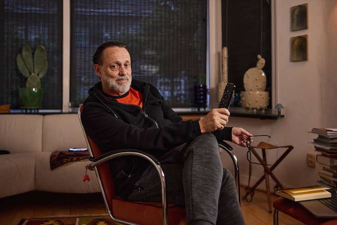 Hugo Borst: ‘Toeterend reed ik ’s nachts over de Willemsbrug, met een ...