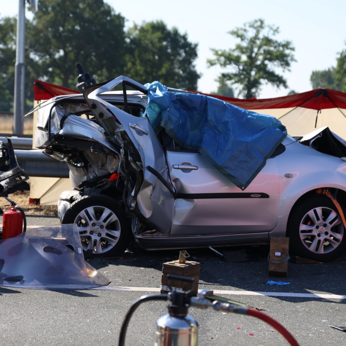 op-de-a59-bij-heesch-zijn-twee-mensen-omgekomen