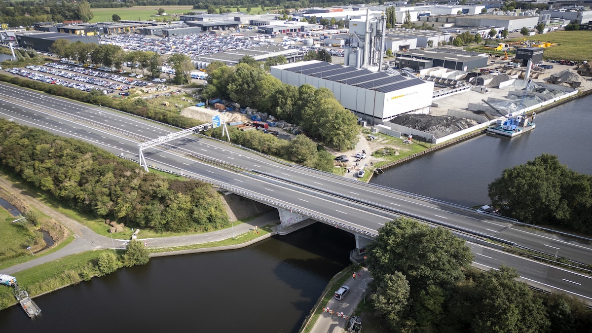 Hardenbergerbrug A28 bij Nijkerk blijft tot woensdag dicht na veiligheidsproblemen