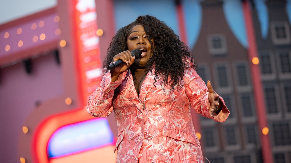 Berget Lewis getrouwd met grote liefde Maurice: 'Onvergetelijke dag vol  emotie' | Show | AD.nl