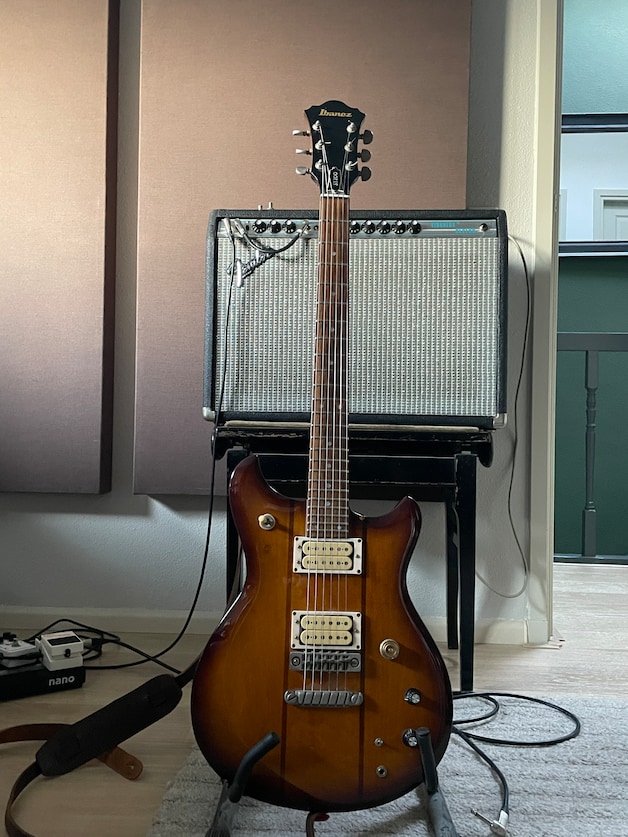 Ruud verkocht ‘met zijn stomme kop’ deze gitaar, 38 jaar later heeft ...