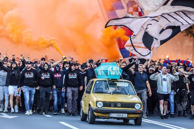 Wangedrag Ajax-opponent Hajduk Split krijgt staartje: fans aangeklaagd ...