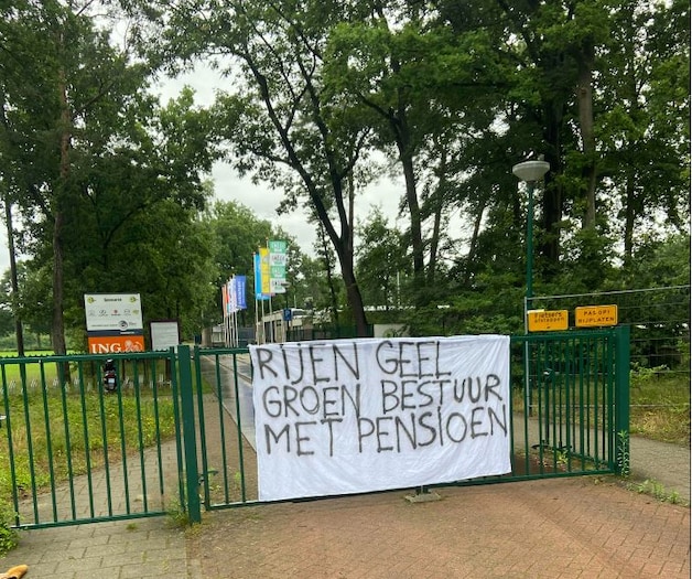 Voetbalvereniging Rijen in het zwart-rood? ‘Geel-groen mag nooit ...