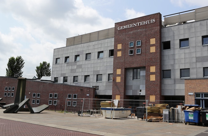oude-gemeentehuis-van-werkendam-verandert-in-40-huurwoningen-in-de