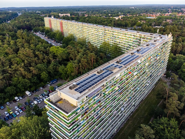 Grootste flat van Nederland (met meer dan 100 nationaliteiten) heeft ...