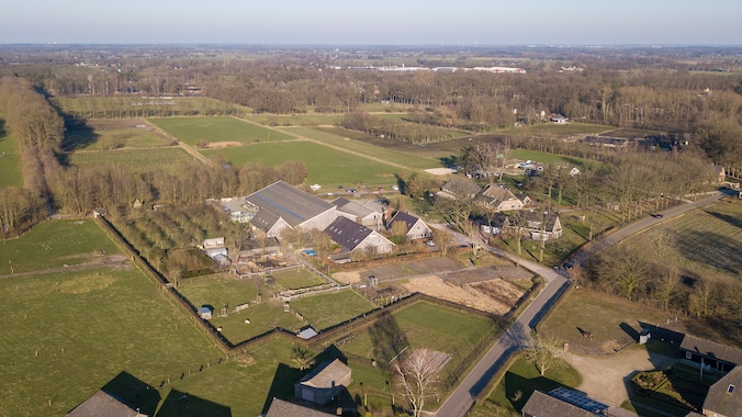 Loenen opent erf De Groote Modderkolk voor natuur en zorg | Regio | AD.nl