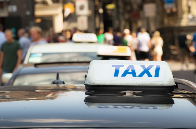 In Nederland gevestigd bedrijf achter taxi-app krijgt 100 miljoen euro ...