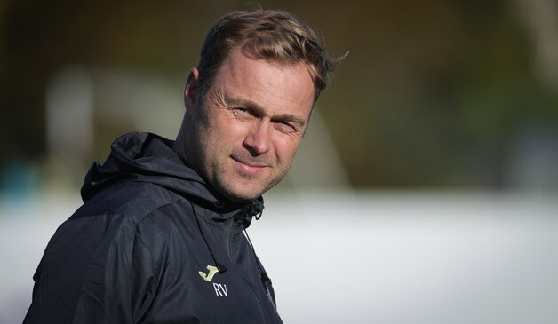 De wonderlijke trainerscarrière van Robin Veldman: ‘Papa, waarom wil ...