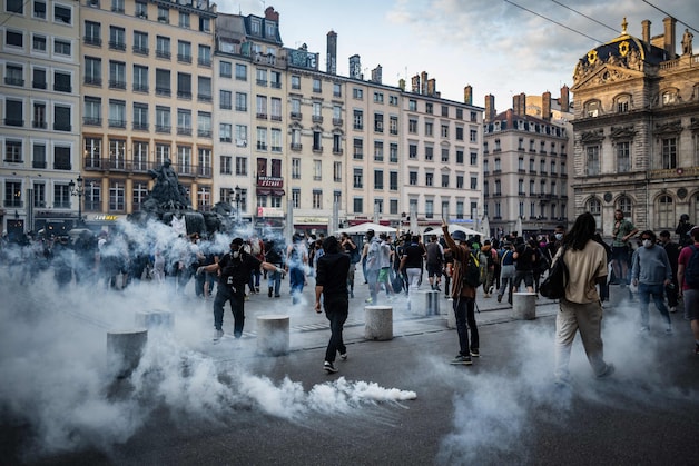 Opnieuw rellen en chaos in Franse steden, meer dan 470 arrestaties ...