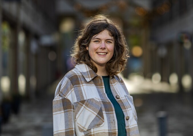 Marieke Koekkoek (Volt) rent van debat naar debat, maar slaat ook het ...
