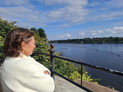 In dit Estse stadje staan de Russen écht voor de deur: ‘Als ze aanvallen met drones is het een kwestie van seconden’