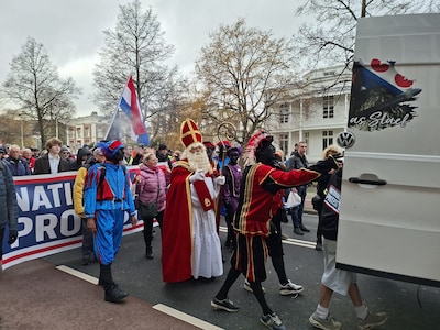 ‘Mars voor veilig Nederland’ in Den Haag in volle gang: ‘Wij zijn geen extremisten, maar burgers’