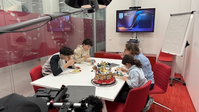 Kijktip! Zoetermeerse Valesca wordt verrast in Taarten van Babel