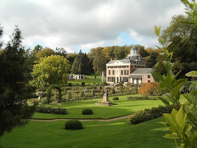 Kasteel Rosendael komt tot leven met historische bewoners