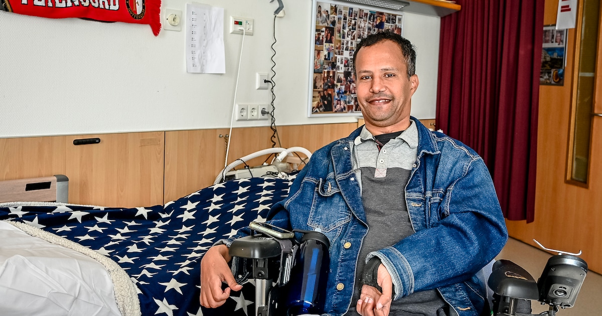 Na jaren hoopt Karim eindelijk weer zijn ouders te zien: ‘Ik wil ze zo graag weer eens knuffelen’