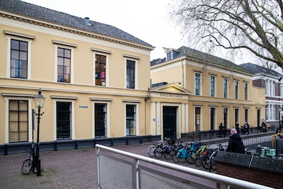 Burgerweeshuis moet op huidige plek door kunnen door nieuwe afspraken (nu verhuizing nog jaren duurt