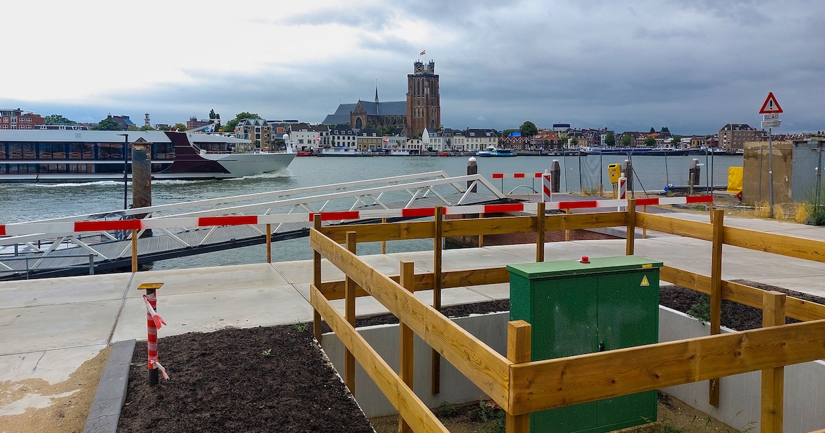Kiekeboe, hier is het oude riool op het vernieuwde Veerplein