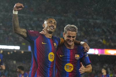 Hattrick Raphinha en wereldgoal Cancelo: doelpuntenmachine Barcelona blijft foutloos