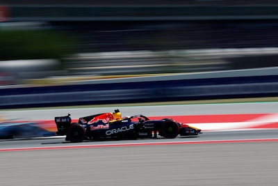 LIVE Formule 1 | Max Verstappen sluit aan in tweede deel kwalificatie, spannend laatste deel op komst in Barcelona